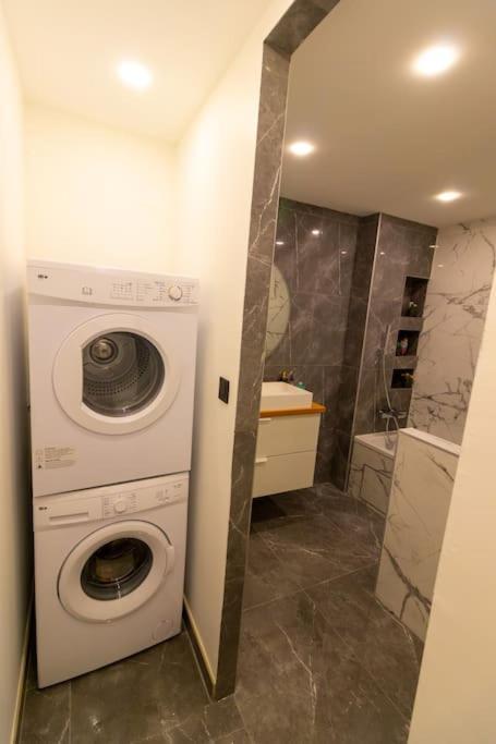 Parking Gratuit - Chic Et Elegant A - Fourni Apartment *